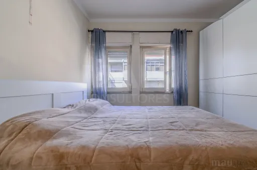 Apartamento T2 na Póvoa de Santo Adrião, Odivelas.