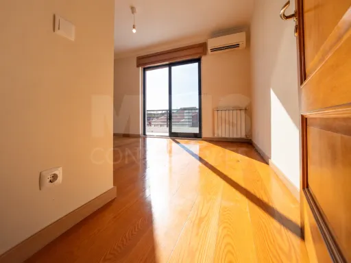 2-Bedroom + 1 Apartment in a Private Condominium | 167 m² | 2 Parking Spaces | Jardim do Torel