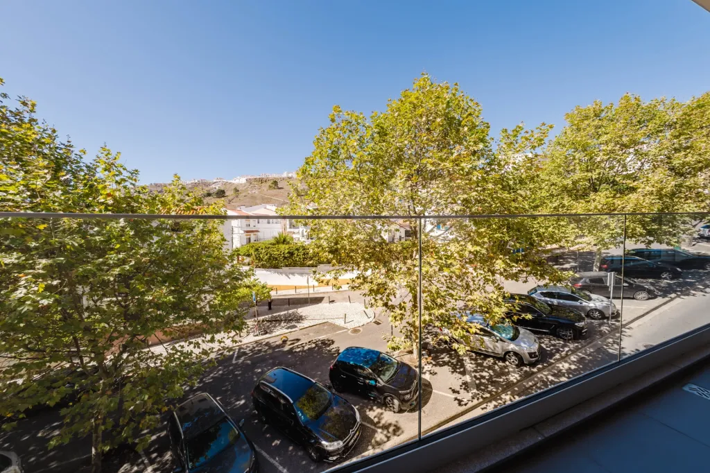 Apartamento T2 na Nazaré c/ 2 lugares de garagem