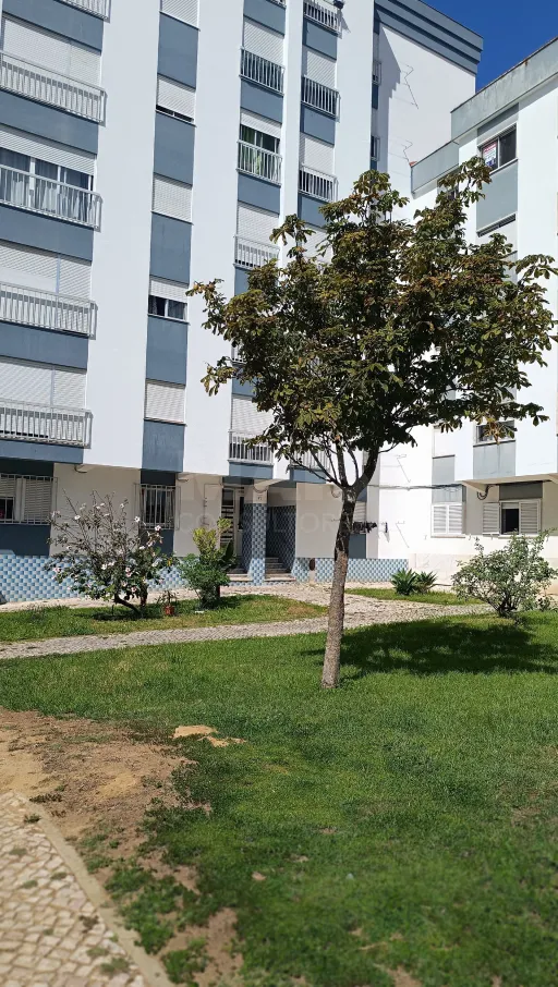 2-Bedroom Apartment in Seixal with Two Elevators