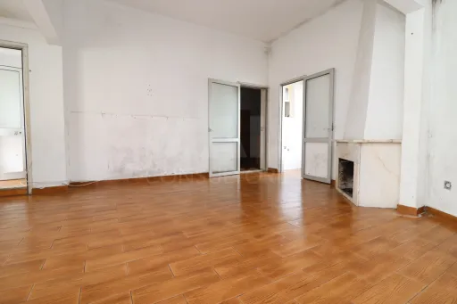Apartamento com terraço no centro de Samora Correia