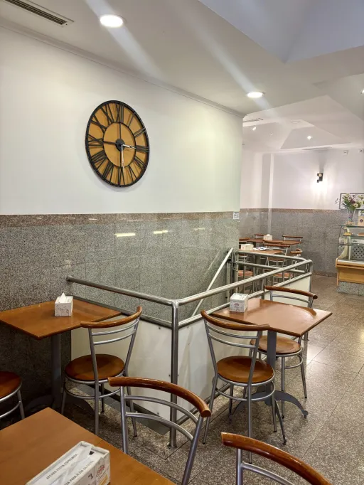 Pastelaria – Restaurante em Sacavém