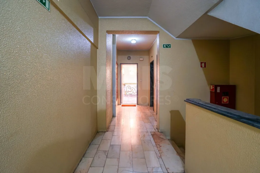 T5 no Lumiar - varandas e garagem