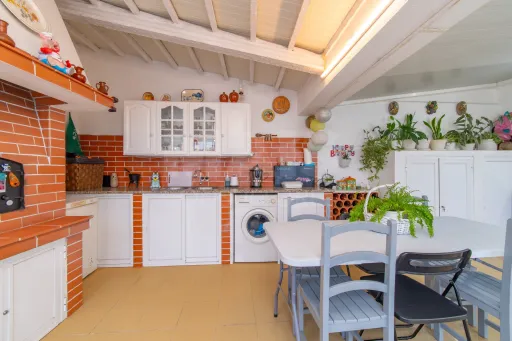 Moradia T3+1 com Garagem no Carregado