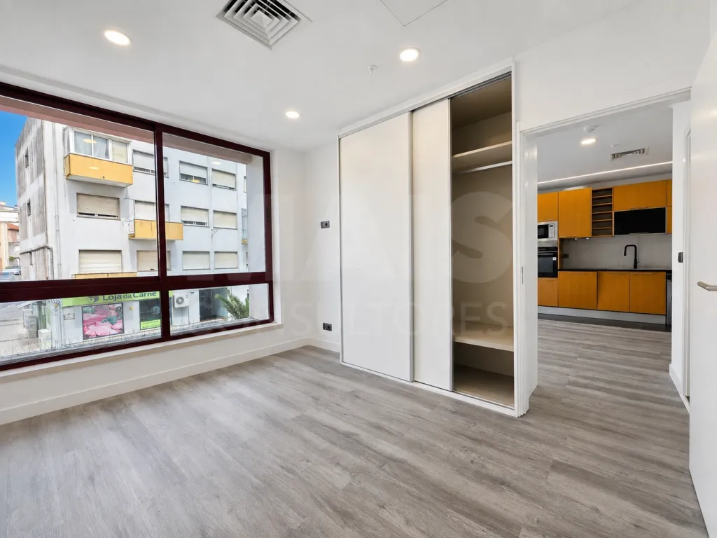 T1 Totalmente Remodelado a Estrear | Cozinha Equipada | Ar Condicionado | Agualva
