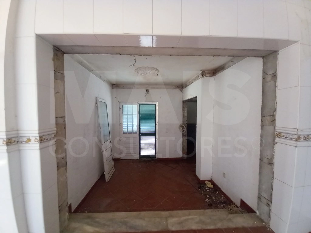 Moradia Bi Familiar com entradas independentes