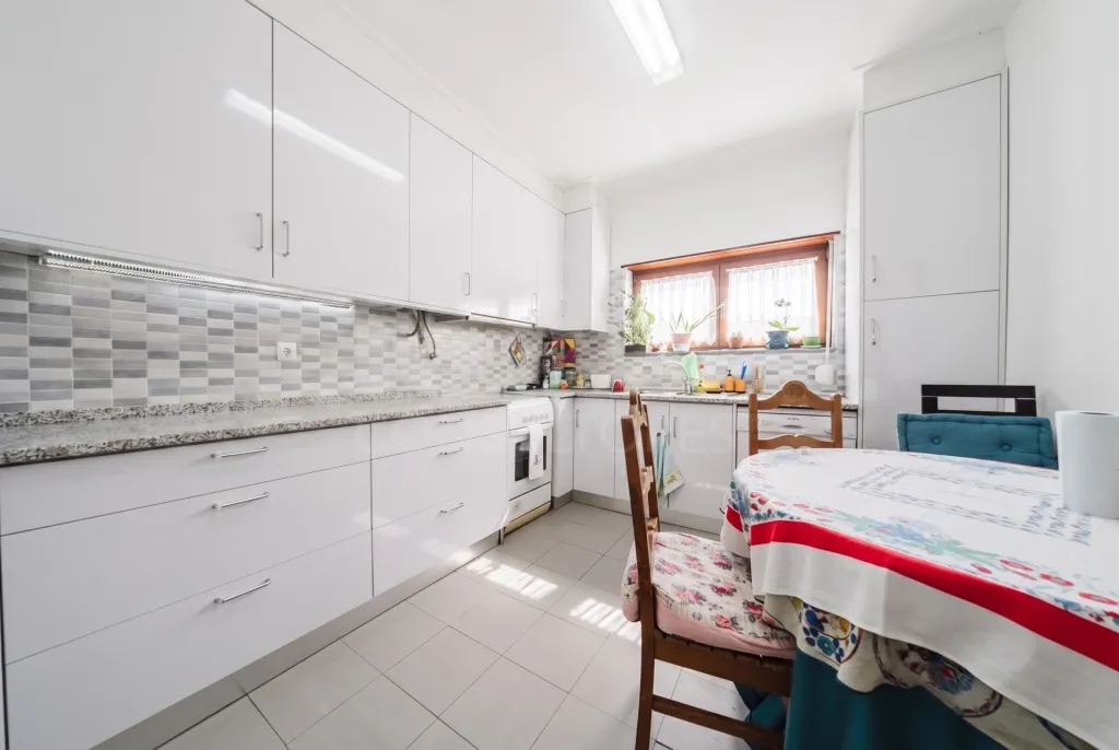 Moradia Isolada T7 no Bombarral | Espaço, Tranquilidade e Proximidade do Centro 🏡