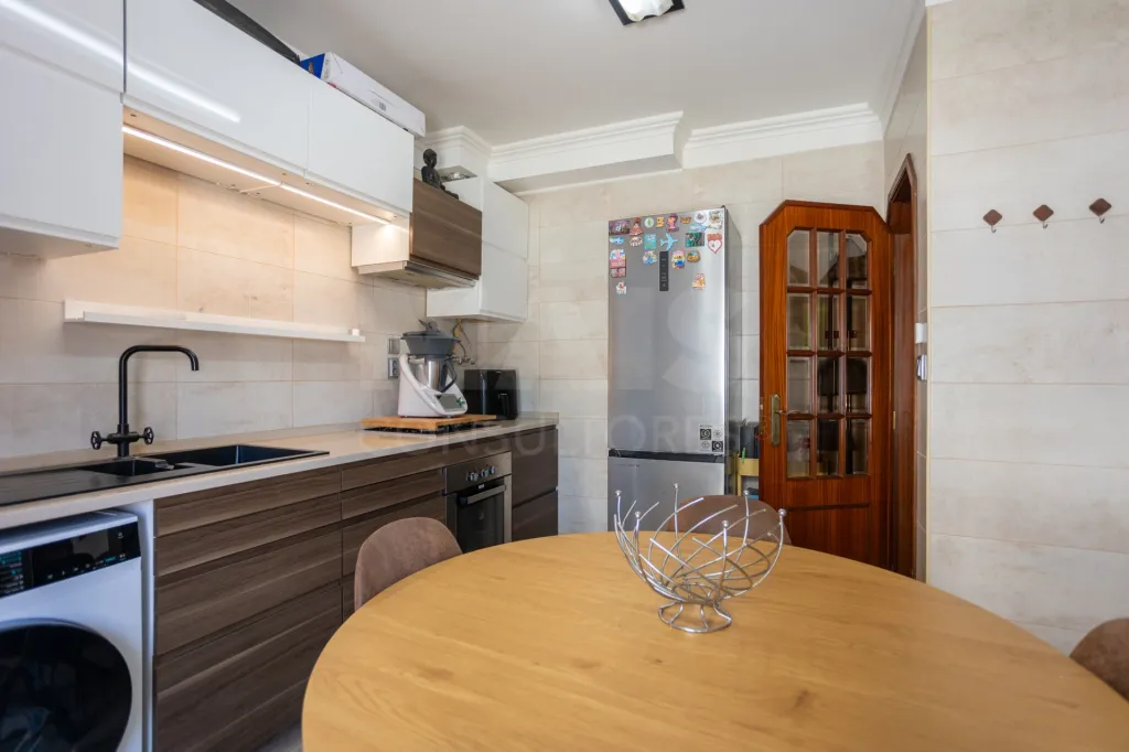 Apartamento T3 com arrecadação em Samora Correia