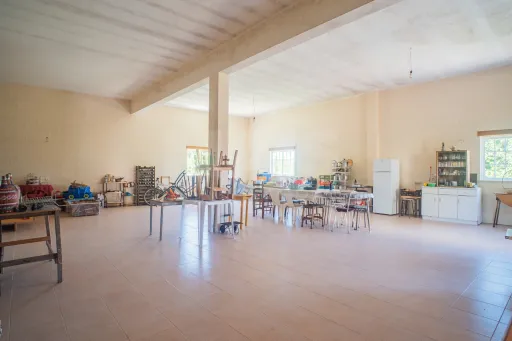 Moradia T2 com Cave Ampla e lote de 900 m²