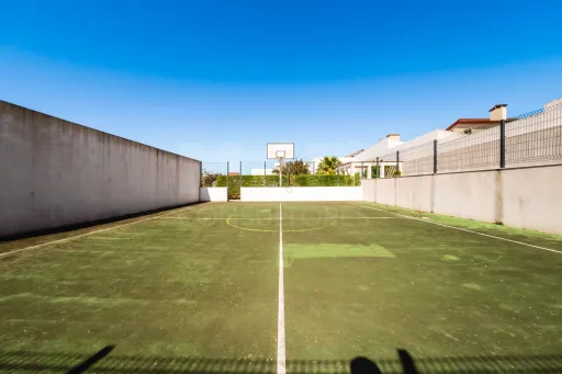Moradia T5 em Lourinhã com Vista Mar, Piscina Aquecida e Jardim