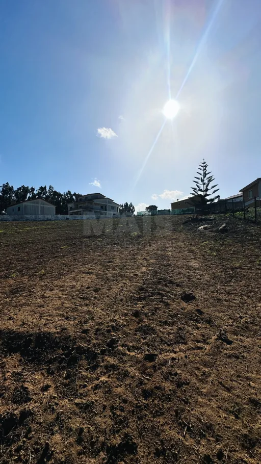 6,042 m² Lot | Building Potential | Santa Bárbara, Lourinhã