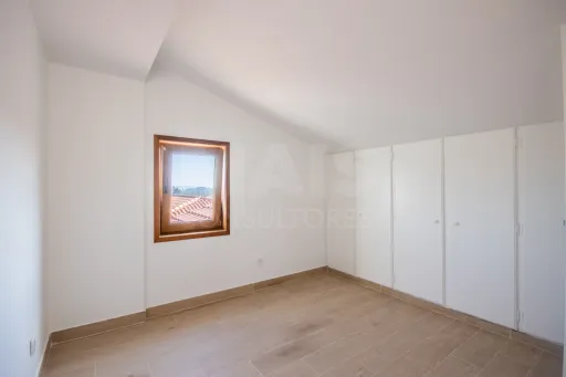Moradia T3+2 com piscina e jardim a 8km de Caldas da Rainha