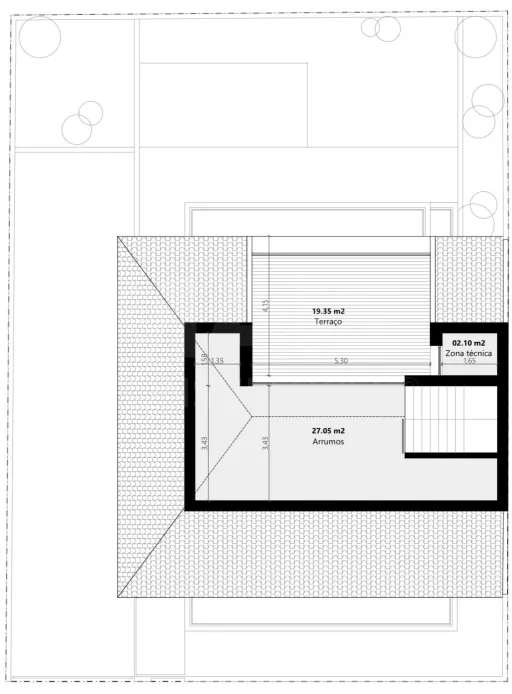 Moradia Geminada T4 + 1 com Piscina Famões