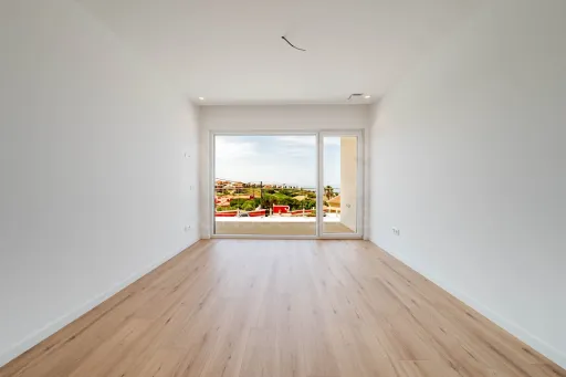 ROOFTOP PRIVATIVO com vista sobre o Atlântico | Moradia T3 com Piscina | COSTA DE PRATA