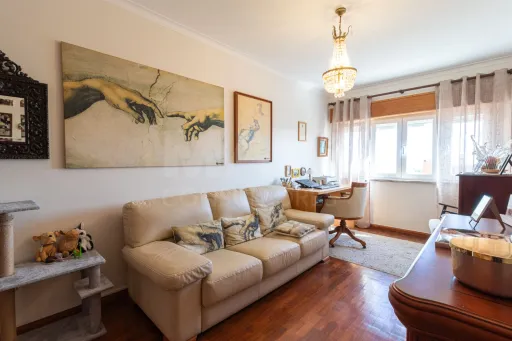 Apartamento T2 Av. de Fitares - Rinchoa - Rio de Mouro -Sintra