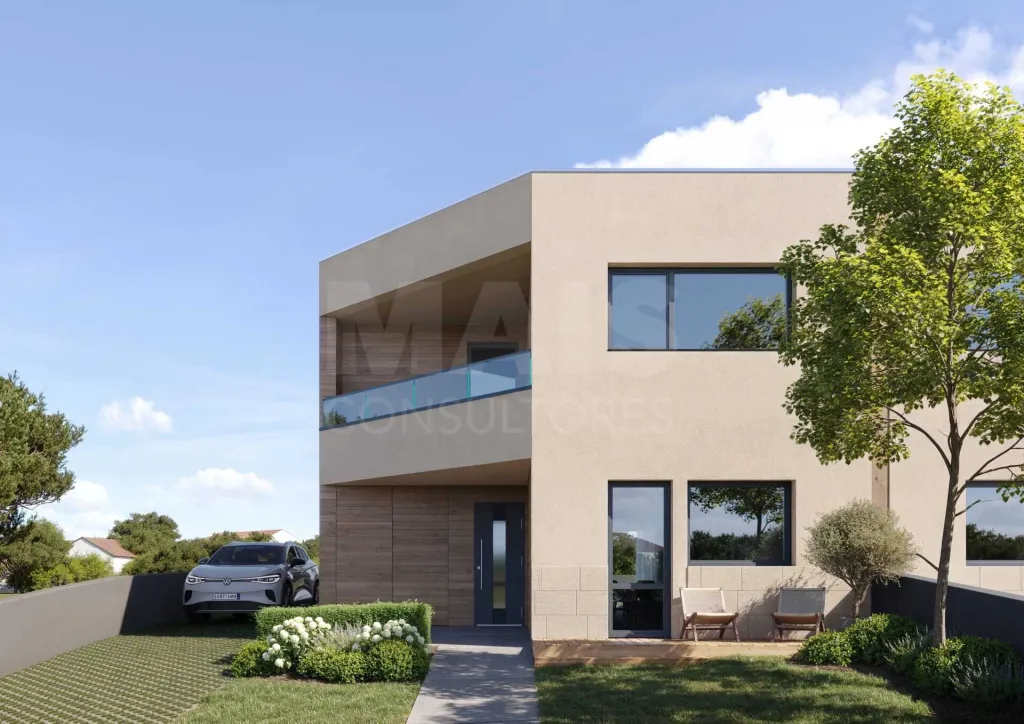 Moradia T3 Geminada c/ 1 Suite, Jardim, Parqueamento e Piscina! (LT2)