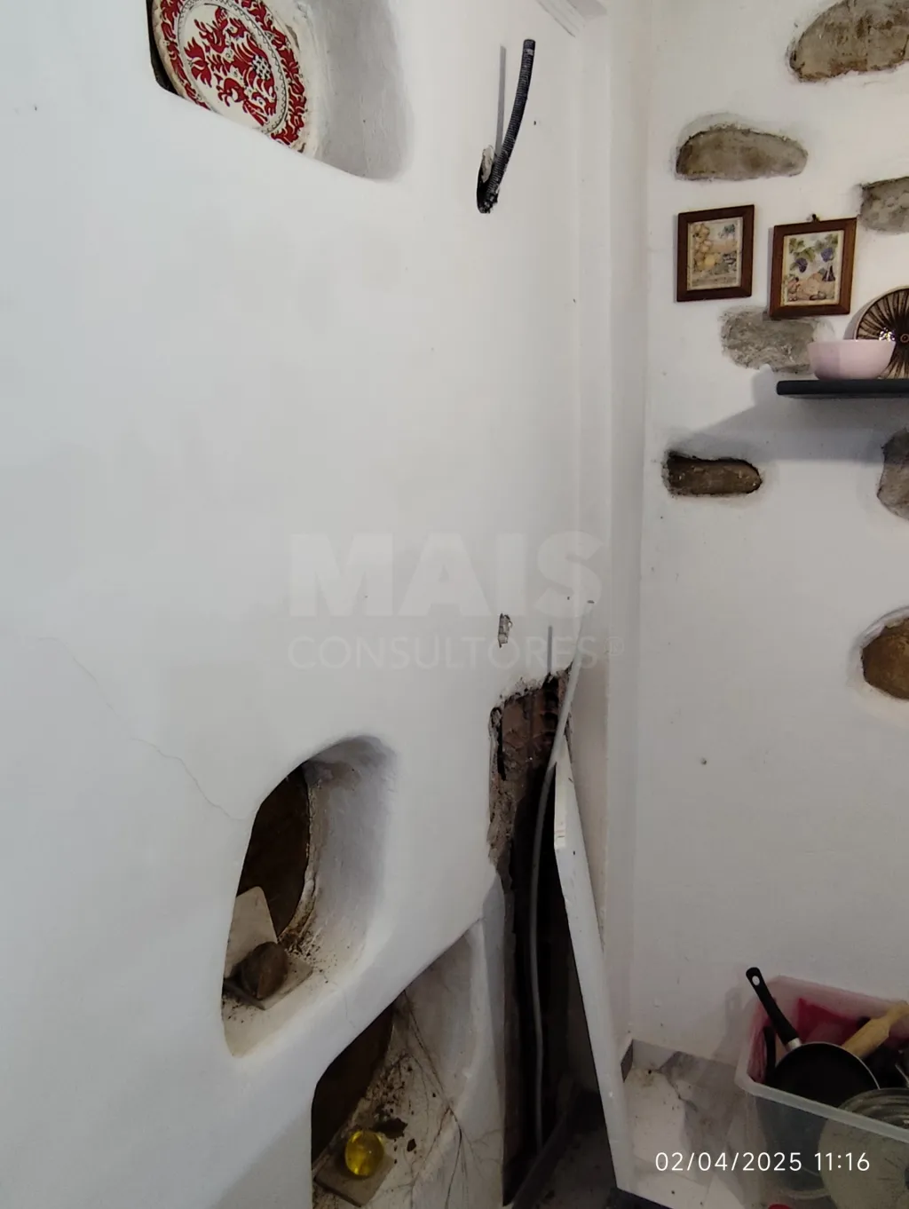 Moradia T1 Parcialmente Remodelada no casal das Andorinhas - Dois Portos