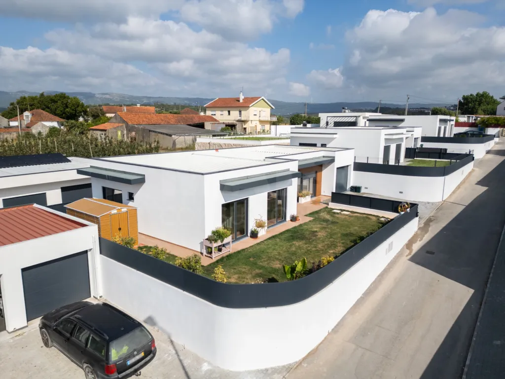 Moradia T3 térrea de Arquitectura Contemporânea