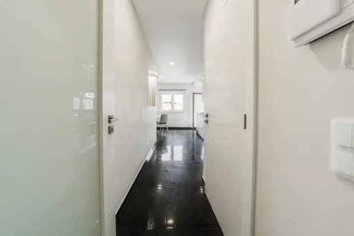 Apartamento recente com piscina e excelente exposição solar junto à praia do Baleal