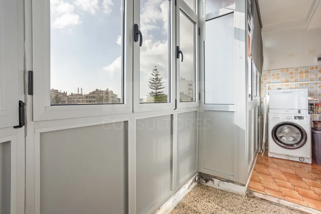 2-Bedroom Apartment with Excellent Potential | Sacavém | 5th Floor with Elevator