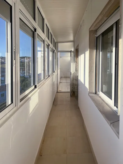 Apartamento T1 Em Santa Iria de Azoia