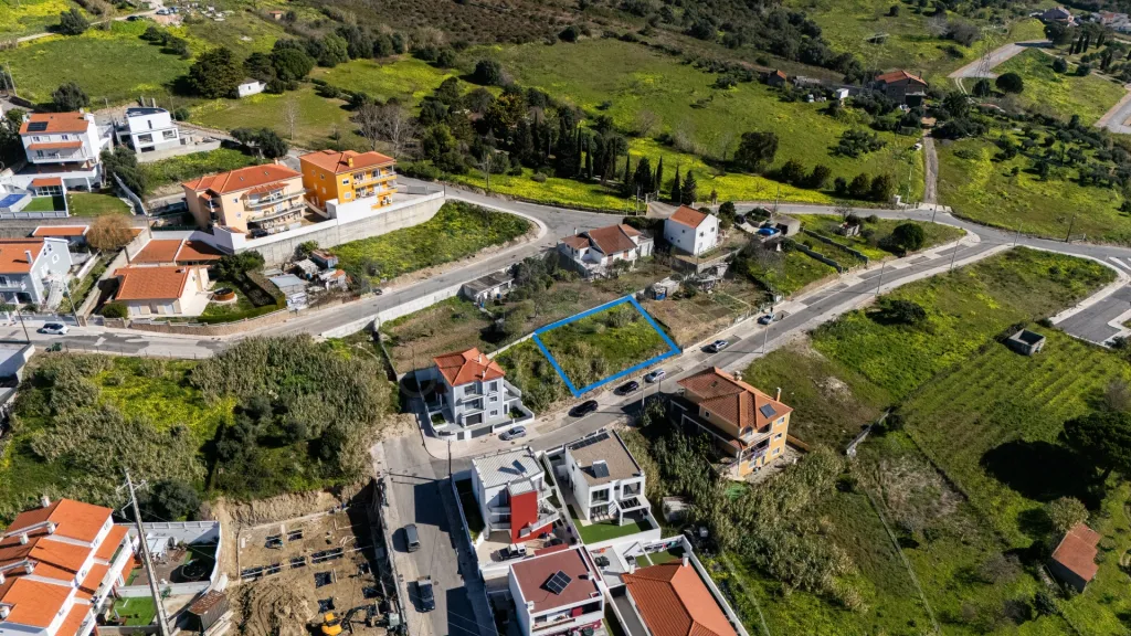 Terreno Urbano em Alhandra