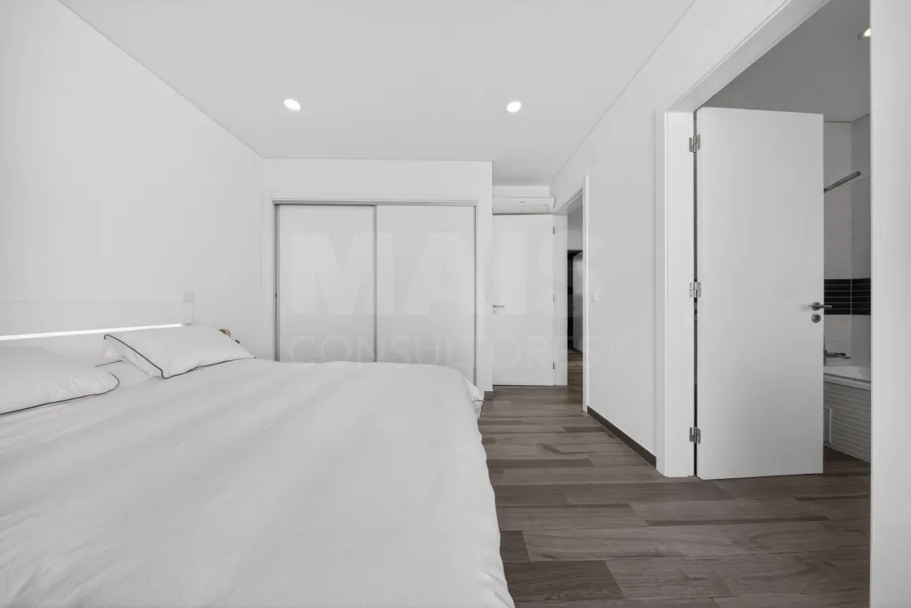 Moradia T4 com Piscina e Rooftop a minutos da Praia | Salir do Porto