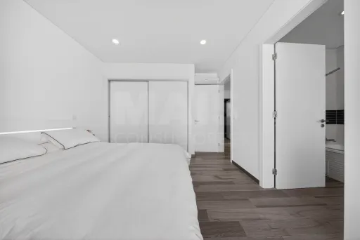 Moradia T4 com Piscina e Rooftop a minutos da Praia | Salir do Porto