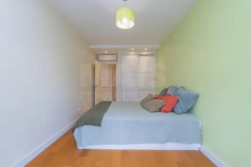 Apartamento T2 com Elevador e Parqueamento no Montijo