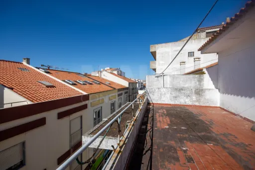 Prédio no Centro de Peniche!
