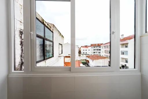 Apartamento T2 com Parqueamento em localização central – Caldas da Rainha