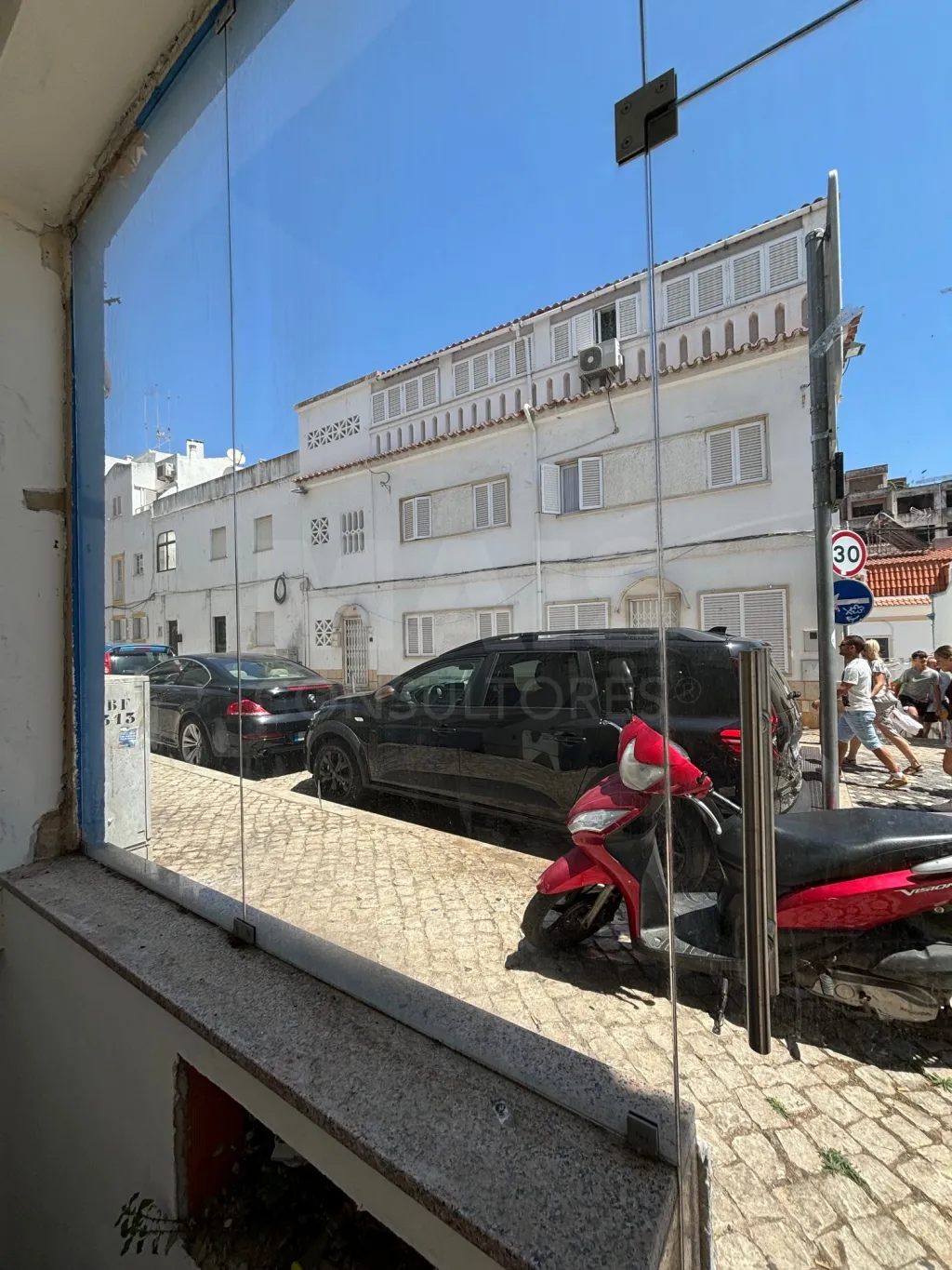 store in the center of Albufeira