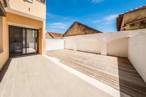 Apartamento T2 Semi-Novo | Terraço | Garagem | Bombarral