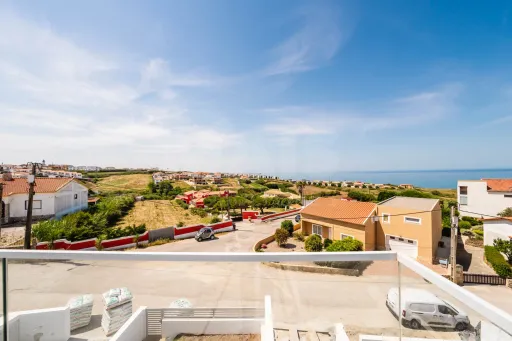 ROOFTOP PRIVATIVO com vista sobre o Atlântico | Moradia T3 com Piscina | COSTA DE PRATA
