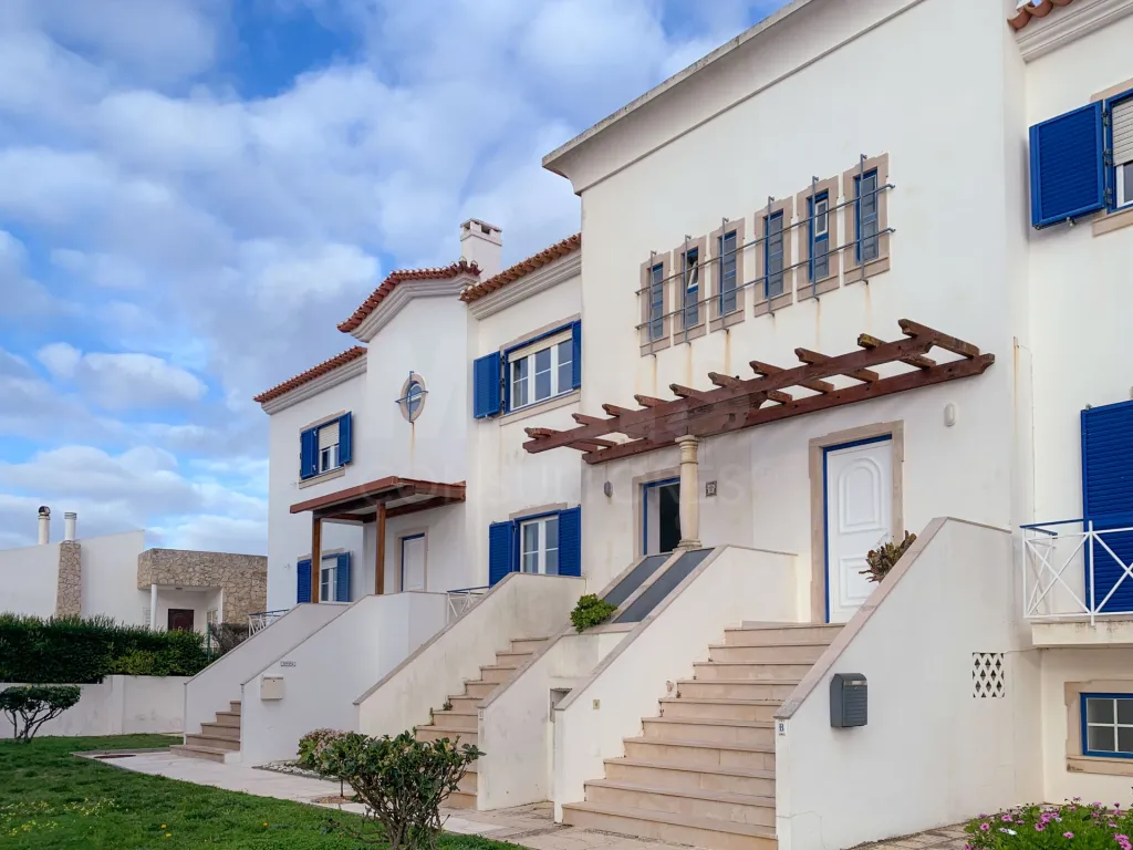 Moradia na praia de São Sebastião na Ericeira vista mar