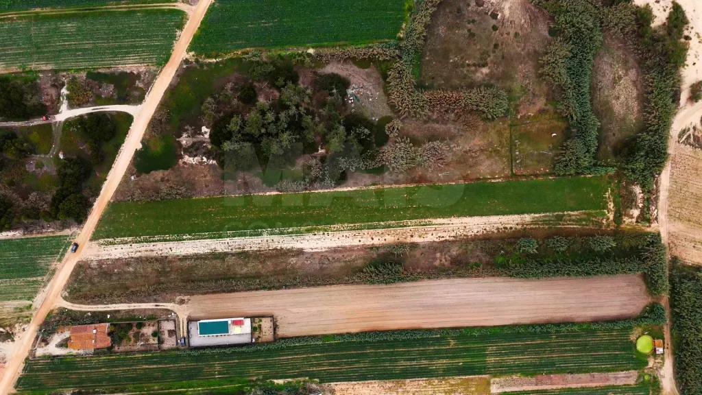 Terreno Rústico com 3.800 m² em Ferrel