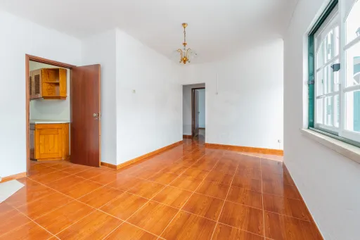 Moradia T3 com espaço exterior no centro de Salvaterra de Magos