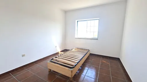 Moradia térrea T3 com Garagem e Logradouro em Malpartida - Almeida
