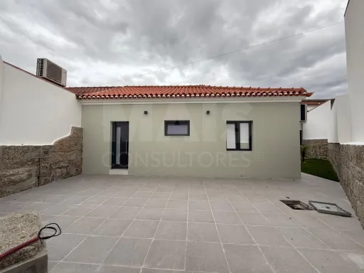 2 Bedroom House with Garden and Annex | Santo Tirso