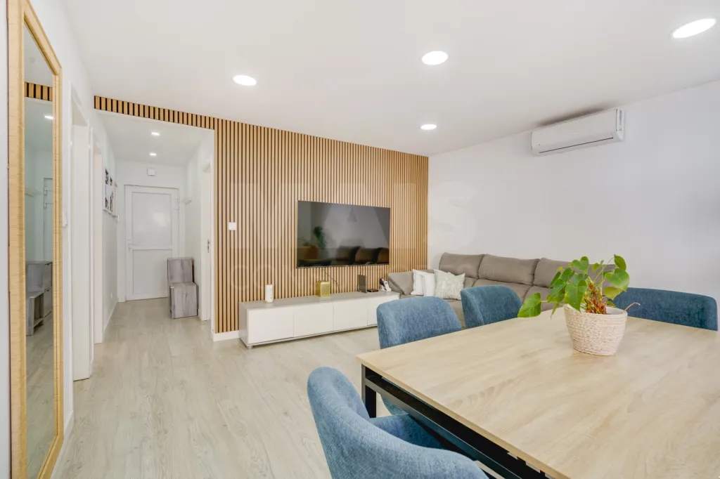 Moradia T2 Remodelada em Queluz