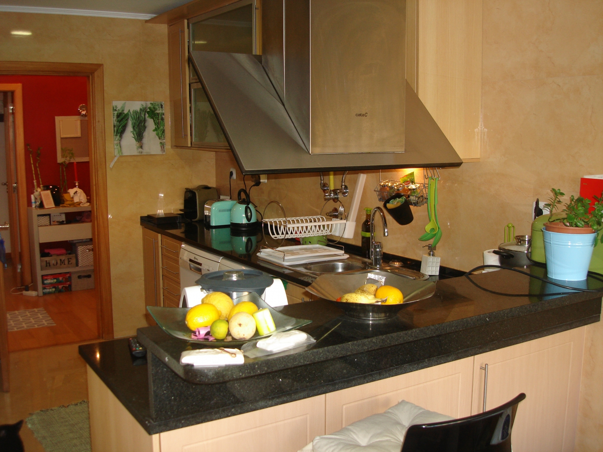 Arrenda-se T3 mobilado com Terraço e Box
