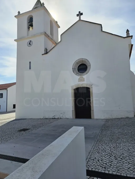 Terreno com Potencial de construção no  Nadadouro