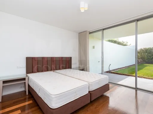 Moradia T4 térrea em Resort exclusivo
