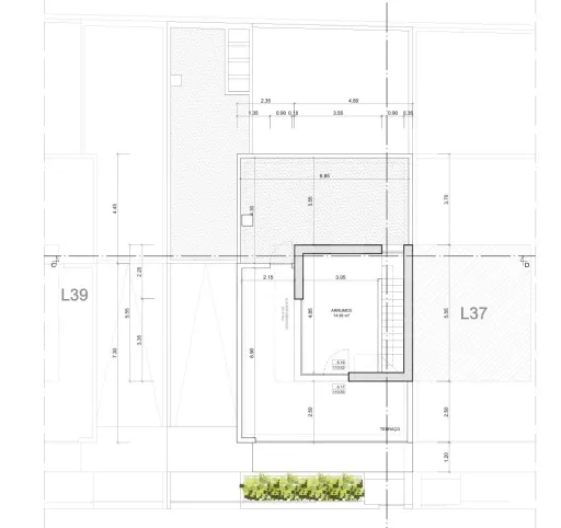 Moradia T3+1 junto praias | Garagem + logradouro privado | Terraço panorâmico sobre o mar