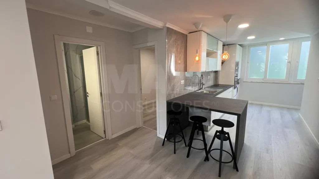 Fully Renovated 2-Bedroom Apartment - Benfica