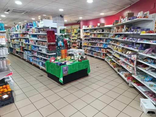 Supermercado para trespasse em Rio de Mouro