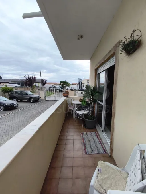 Apartamento T3 inserido em condomínio fechado no Porto Alto / Samora Correia