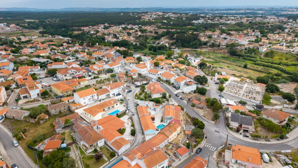 Moradia T3 de Requinte e Qualidade com Terreno no Nadadouro