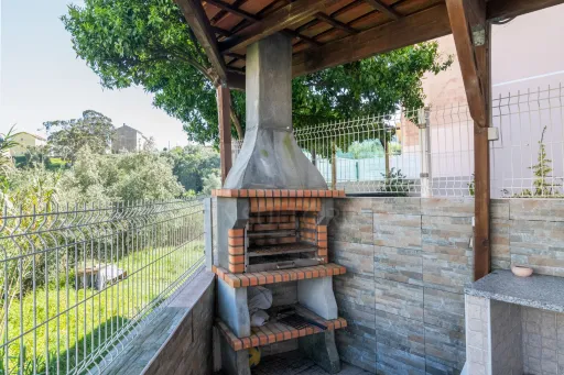 Andar de Moradia T4 com Terraço em Agualva-Cacém