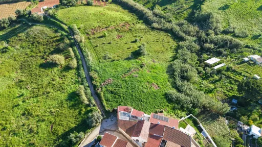 Building plot with approved project - 10 minutes from Torres Vedras